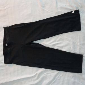 Black Nike Capris